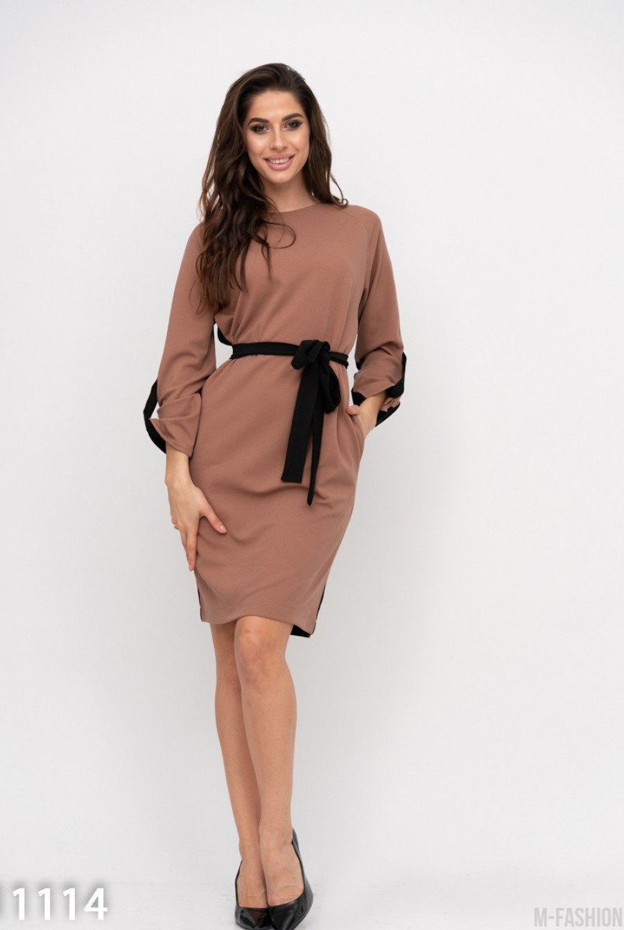 Черно-коричневое платье с хлястиками на рукавах- Фото 2