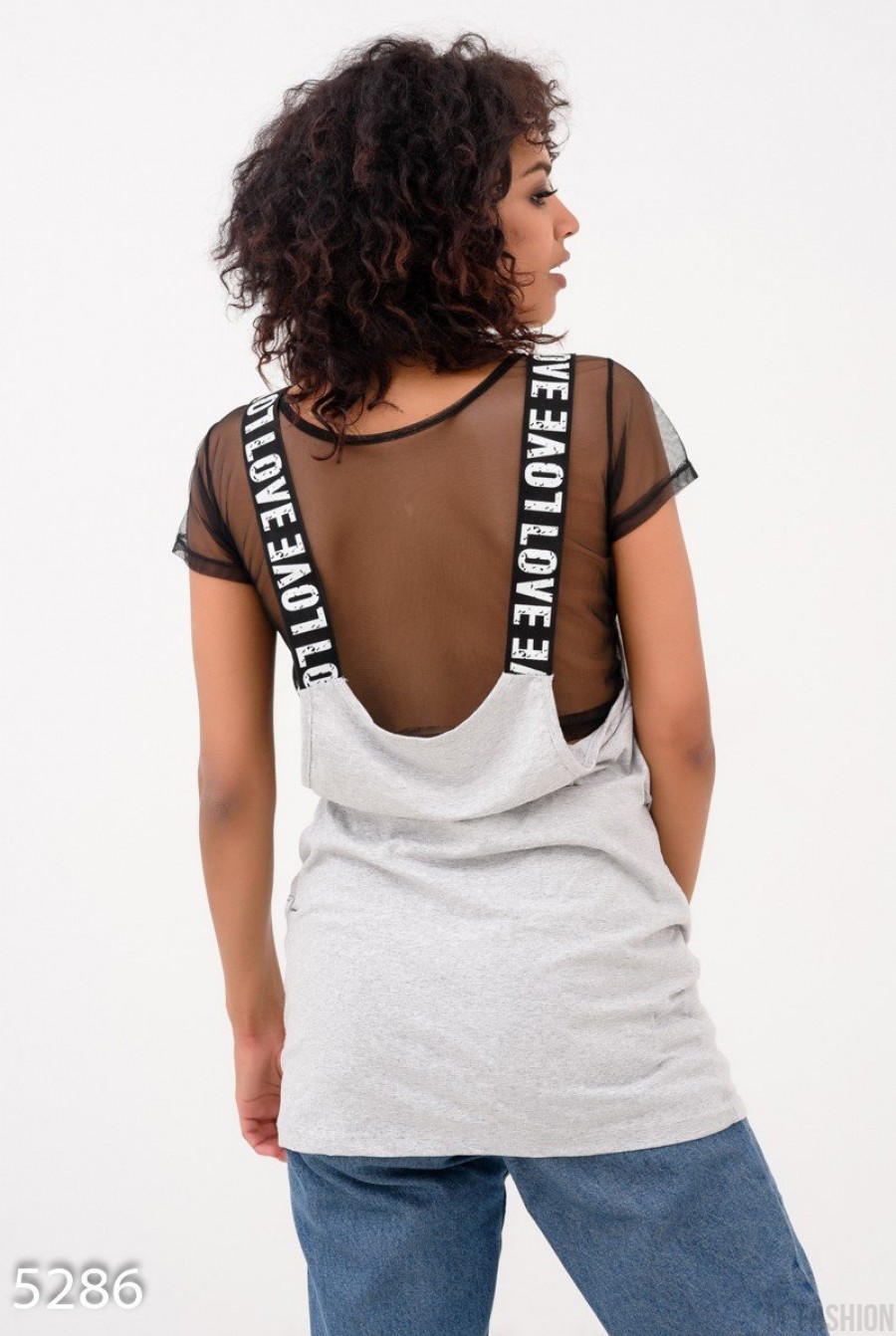 Серое платье-туника с нижней футболкой из черной стрейч-сетки- Фото 3