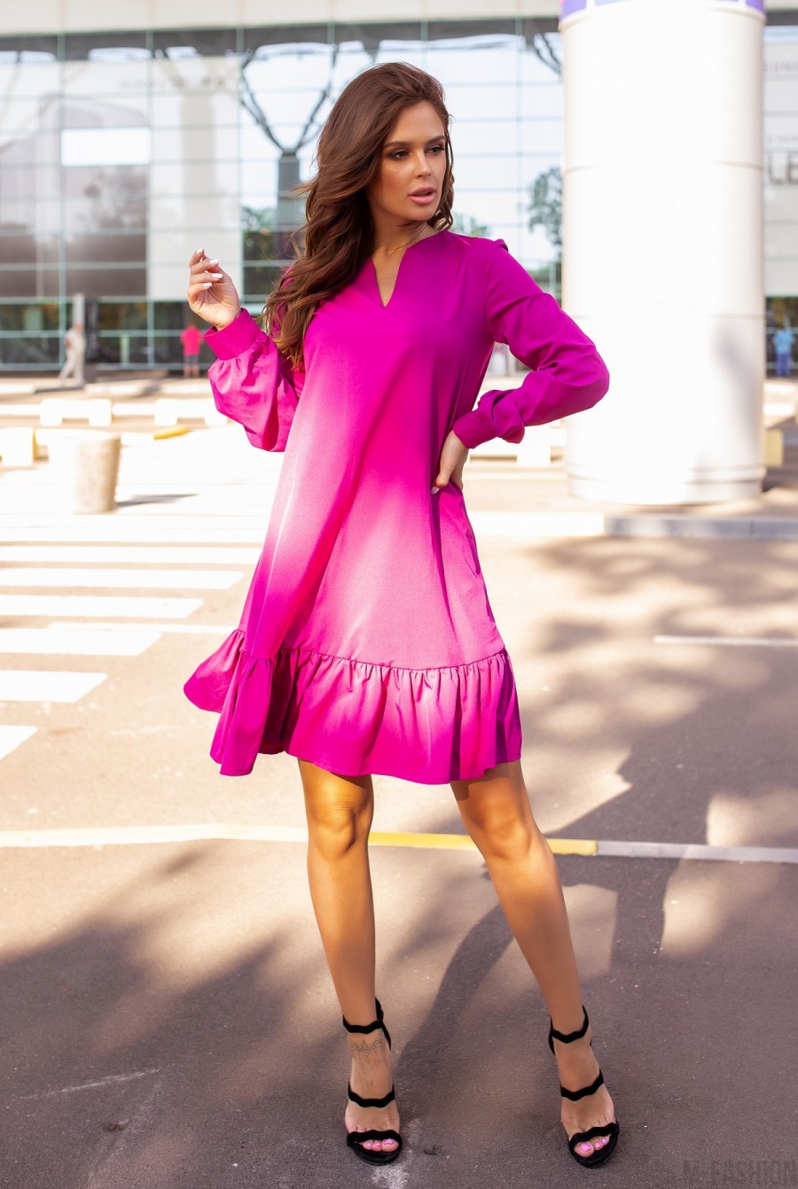 Фиолетовое свободное платье-трапеция с воланом- Фото 2