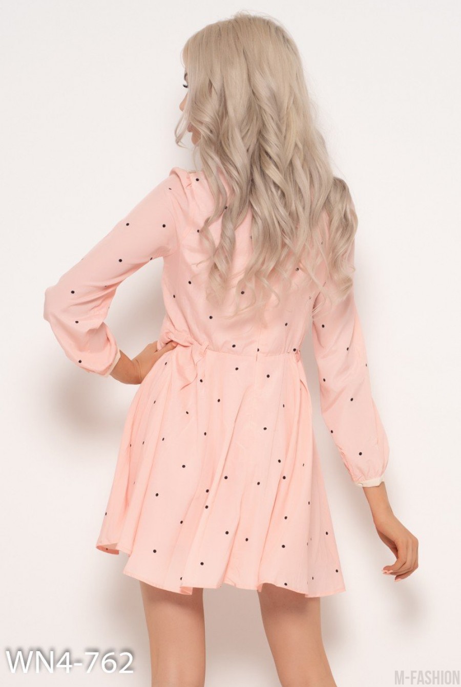 Розовое драпированное платье с кружевной кокеткой- Фото 3