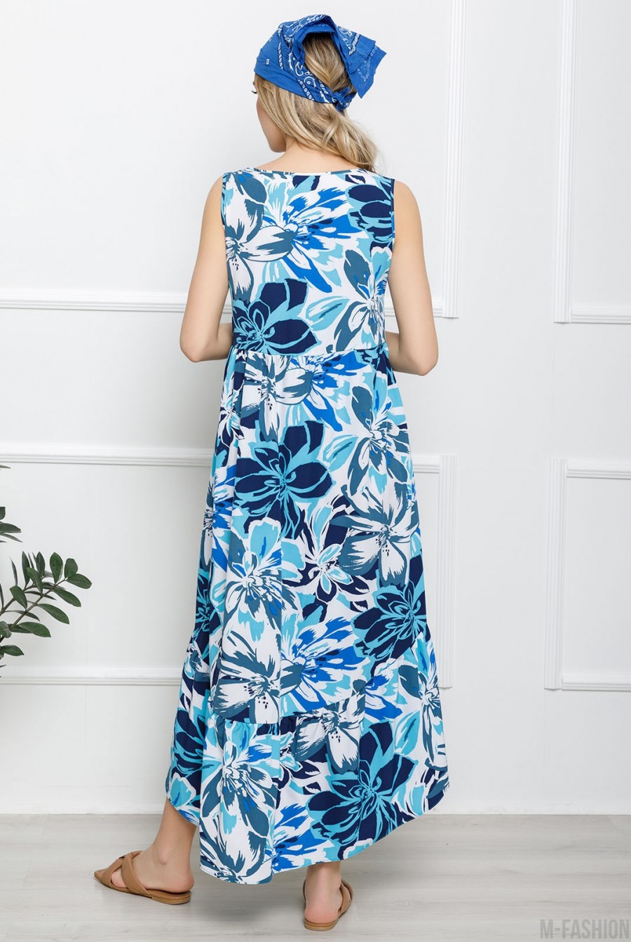 Сине-белое асимметричное платье с воланом- Фото 3