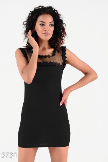 Черное коктейльное платье без рукавов с верхом из сетки