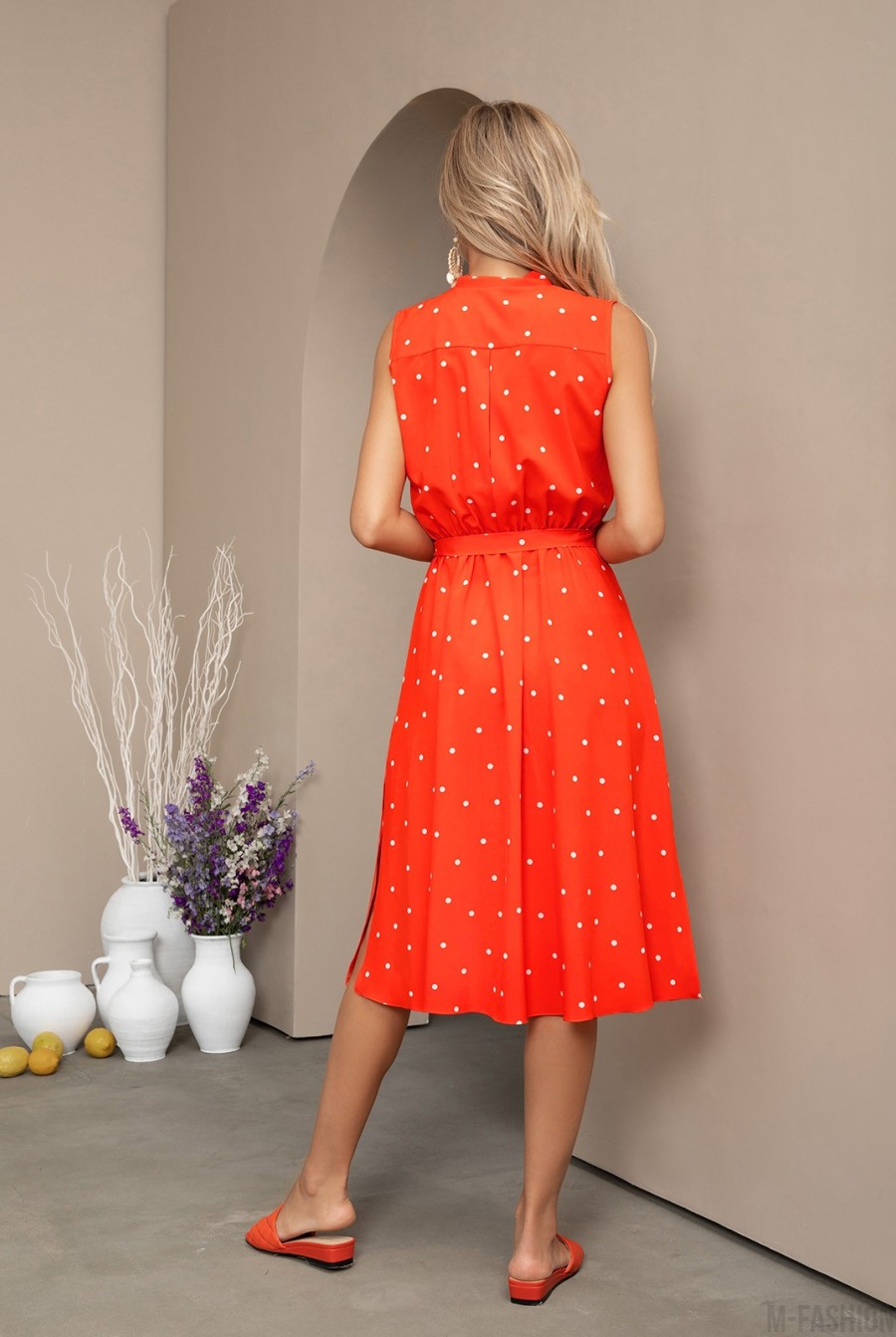 Оранжевое платье-рубашка в горох- Фото 3