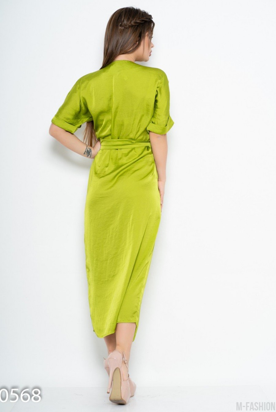 Оливковое сатиновое платье на запах с поясом- Фото 3