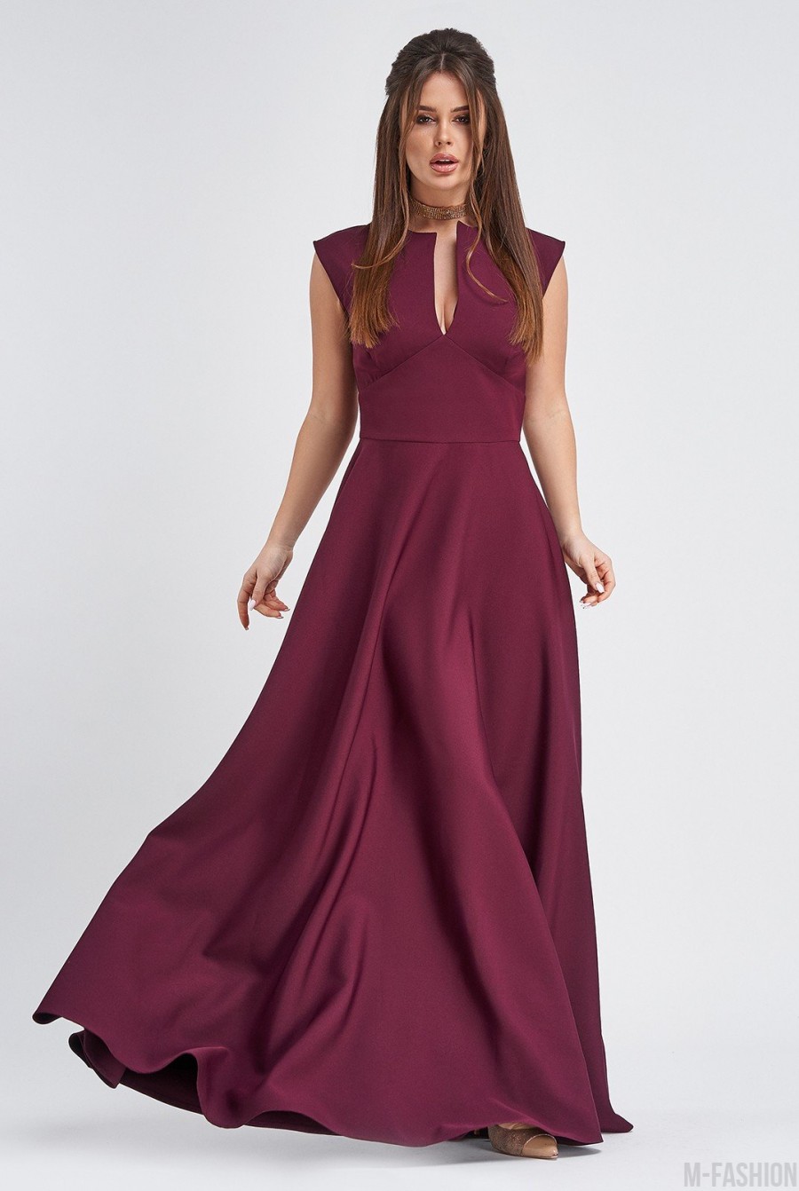 Бордовое длинное платье без рукавов - Фото 1