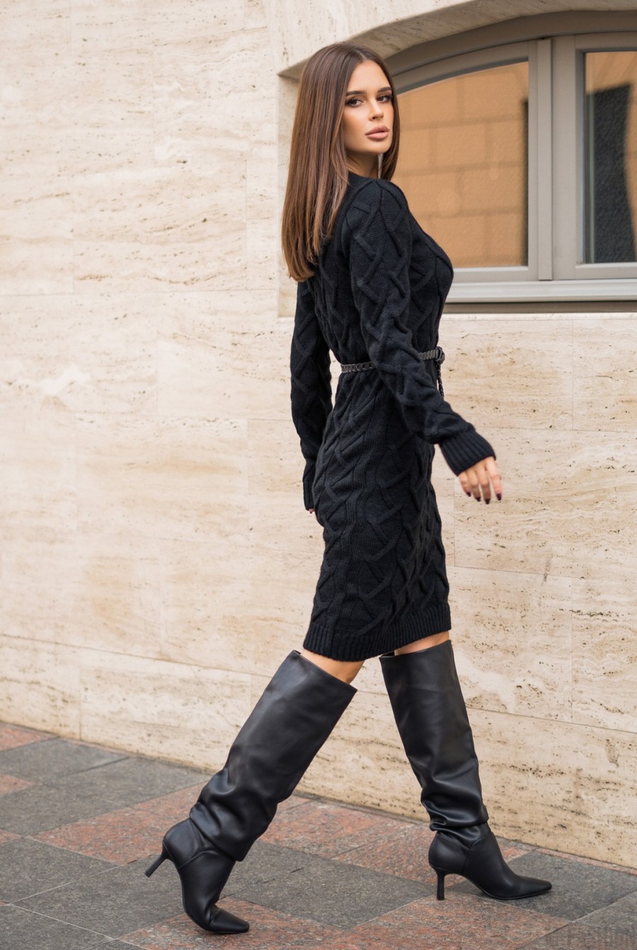 Черное вязаное шерстяное платье- Фото 2