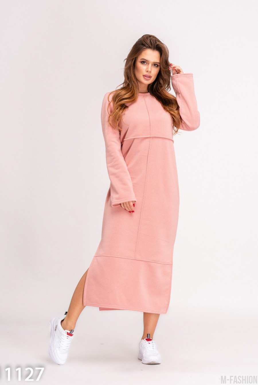 Розовое удлиненное платье утепленное флисом - Фото 1