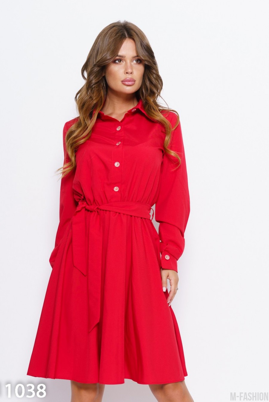Красное приталенное платье с рубашечным кроем - Фото 1