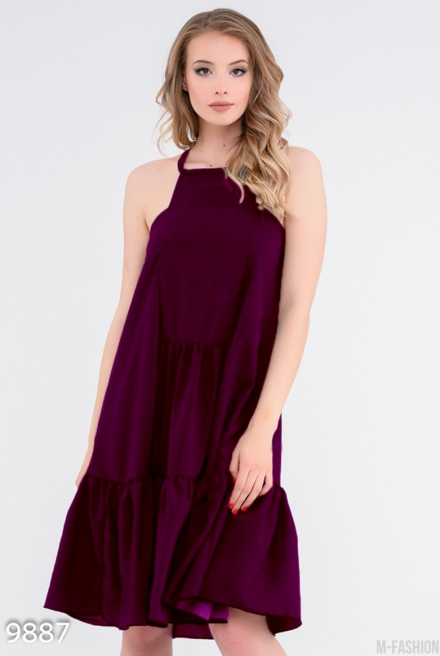 Фиолетовое короткое платье со скрещенными на спине бретельками - Фото 1