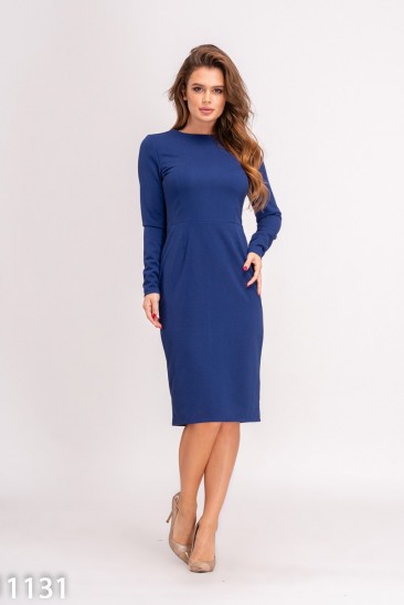 Синее классическое платье-футляр