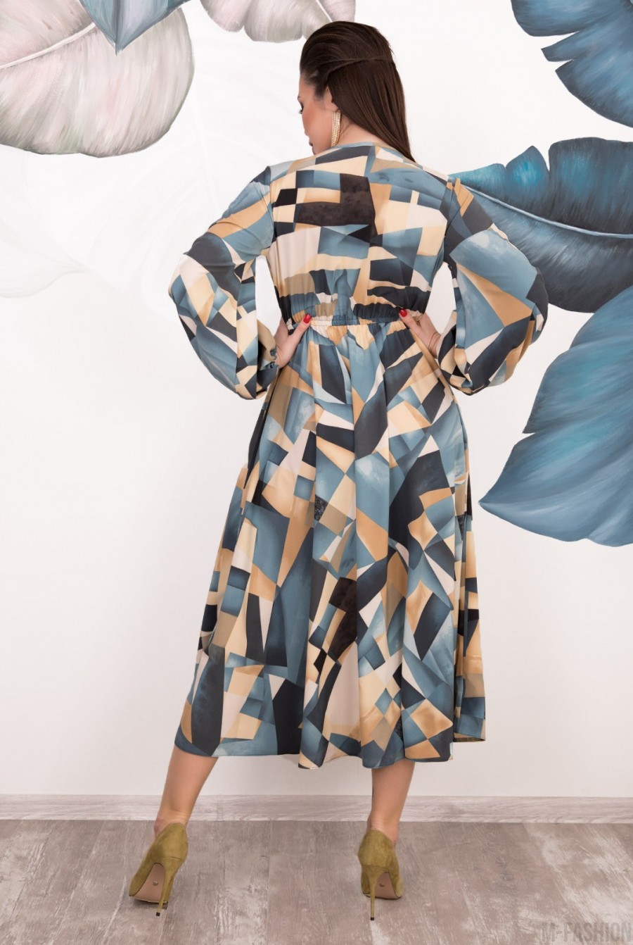 Бирюзовое приталенное платье с рукавами-фонариками- Фото 3