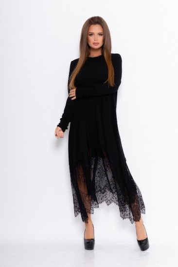 Черное фактурное свободное платье с кружевом