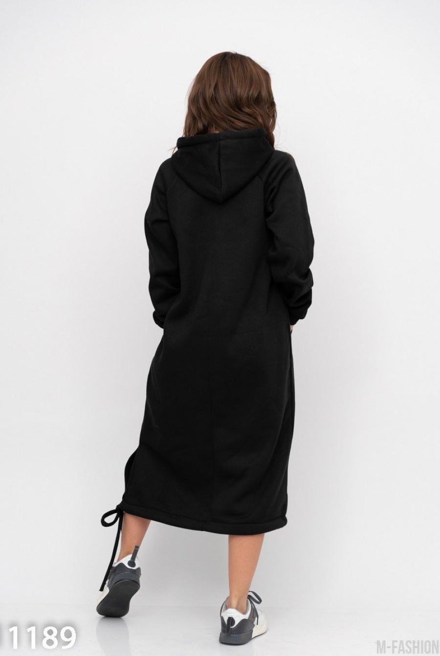 Черное теплое платье с капюшоном и кулиской- Фото 3
