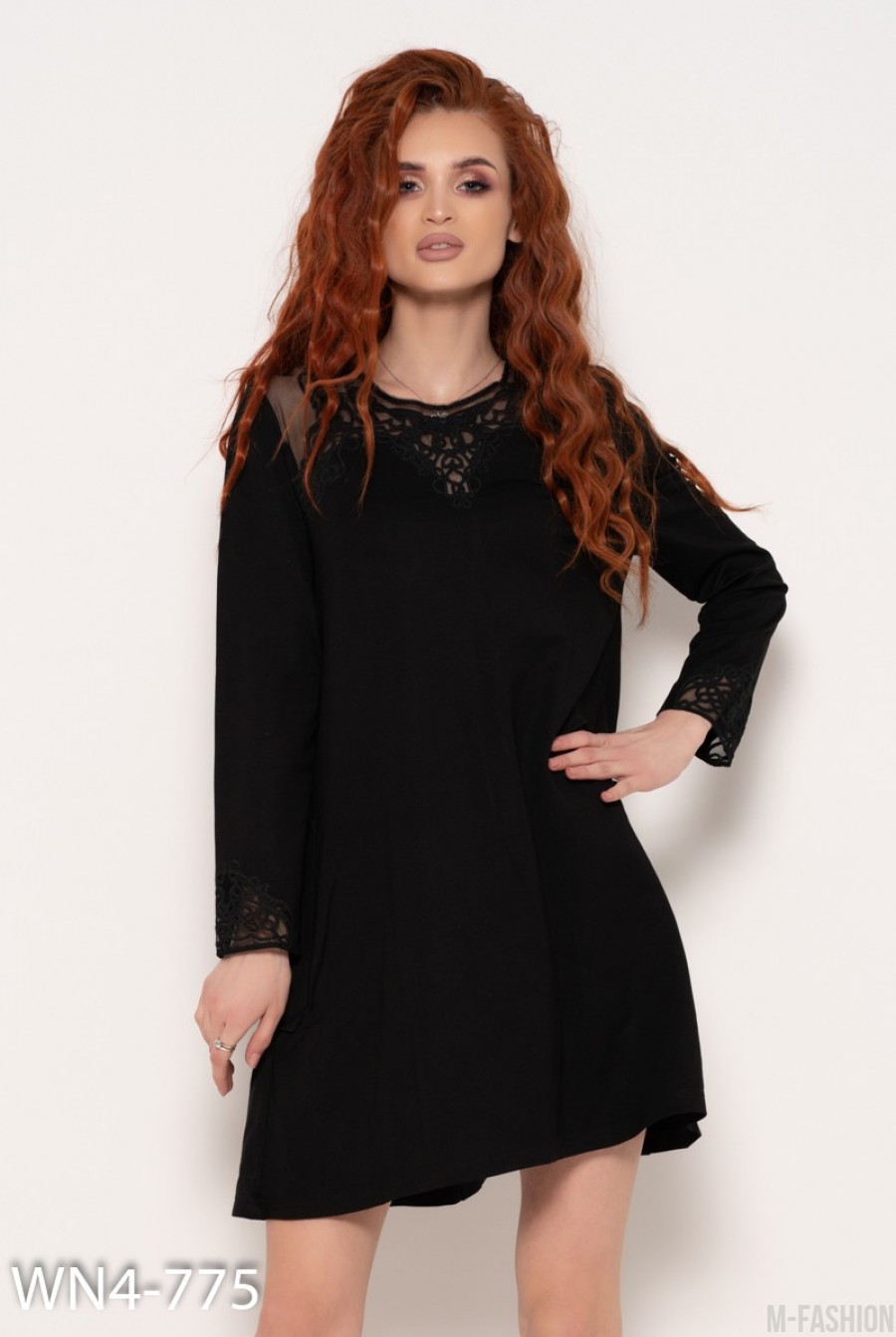 Черное платье с кружевом и карманами - Фото 1