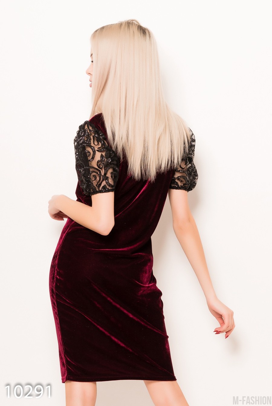 Бордовое велюровое платье с сетчатыми блестящими рукавами-фонариками- Фото 3