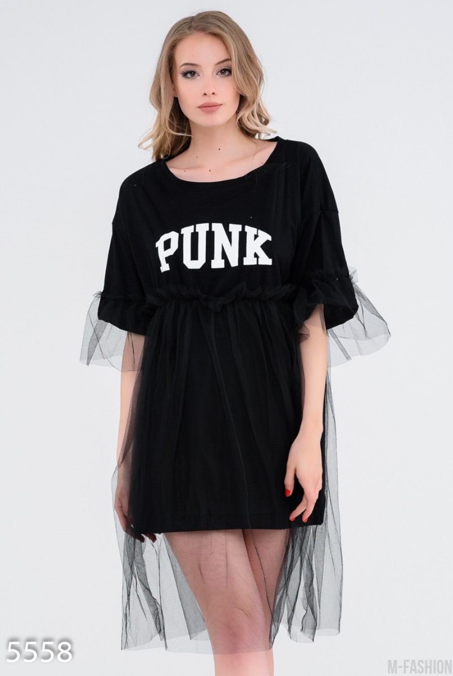 Черное платье-футболка с фатиновой юбкой и принтом PUNK - Фото 1