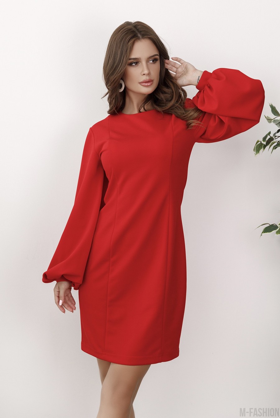 Красное облегающее платье с рукавами-кардинал - Фото 1
