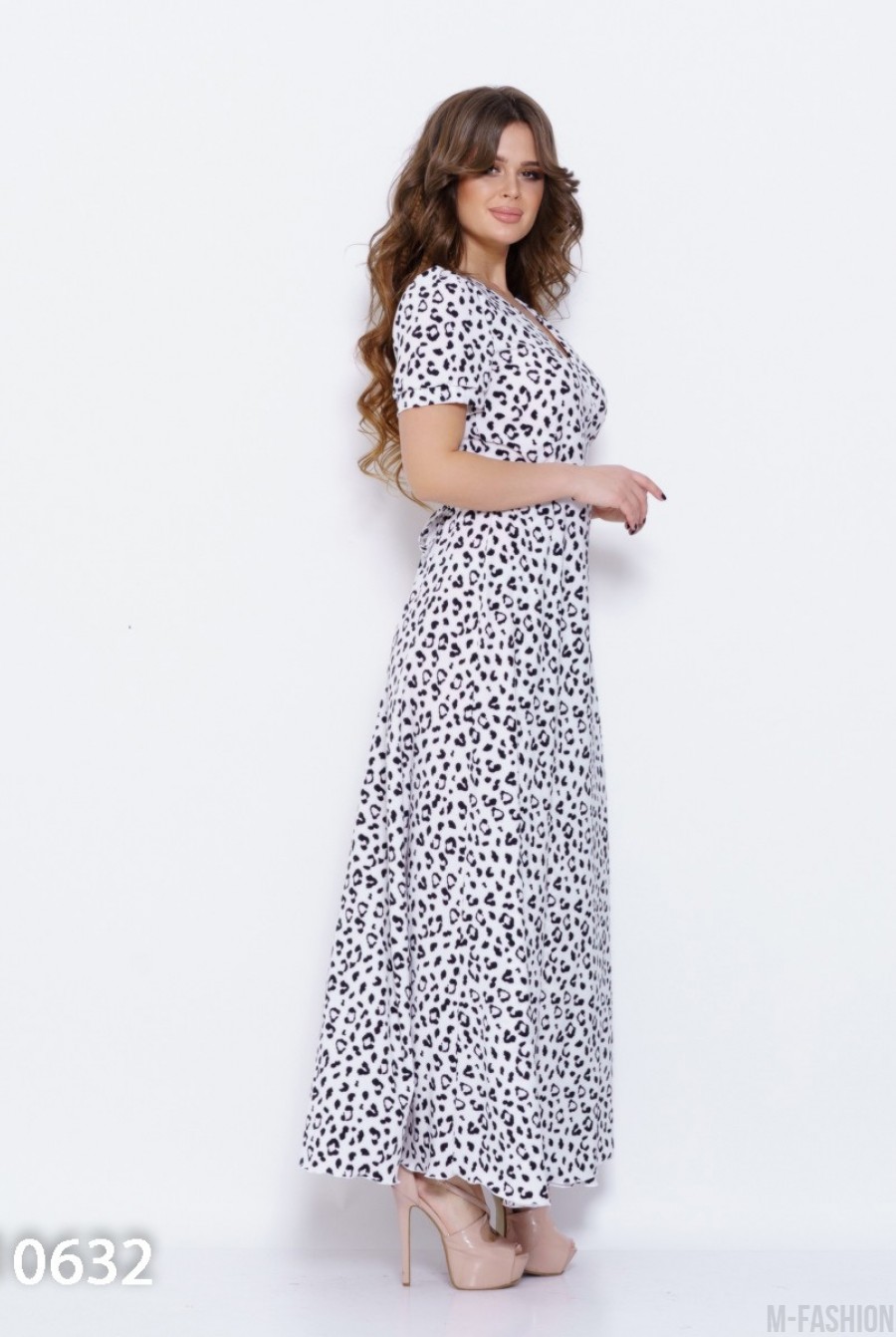 Белое с черным леопардовым принтом платье в пол- Фото 3