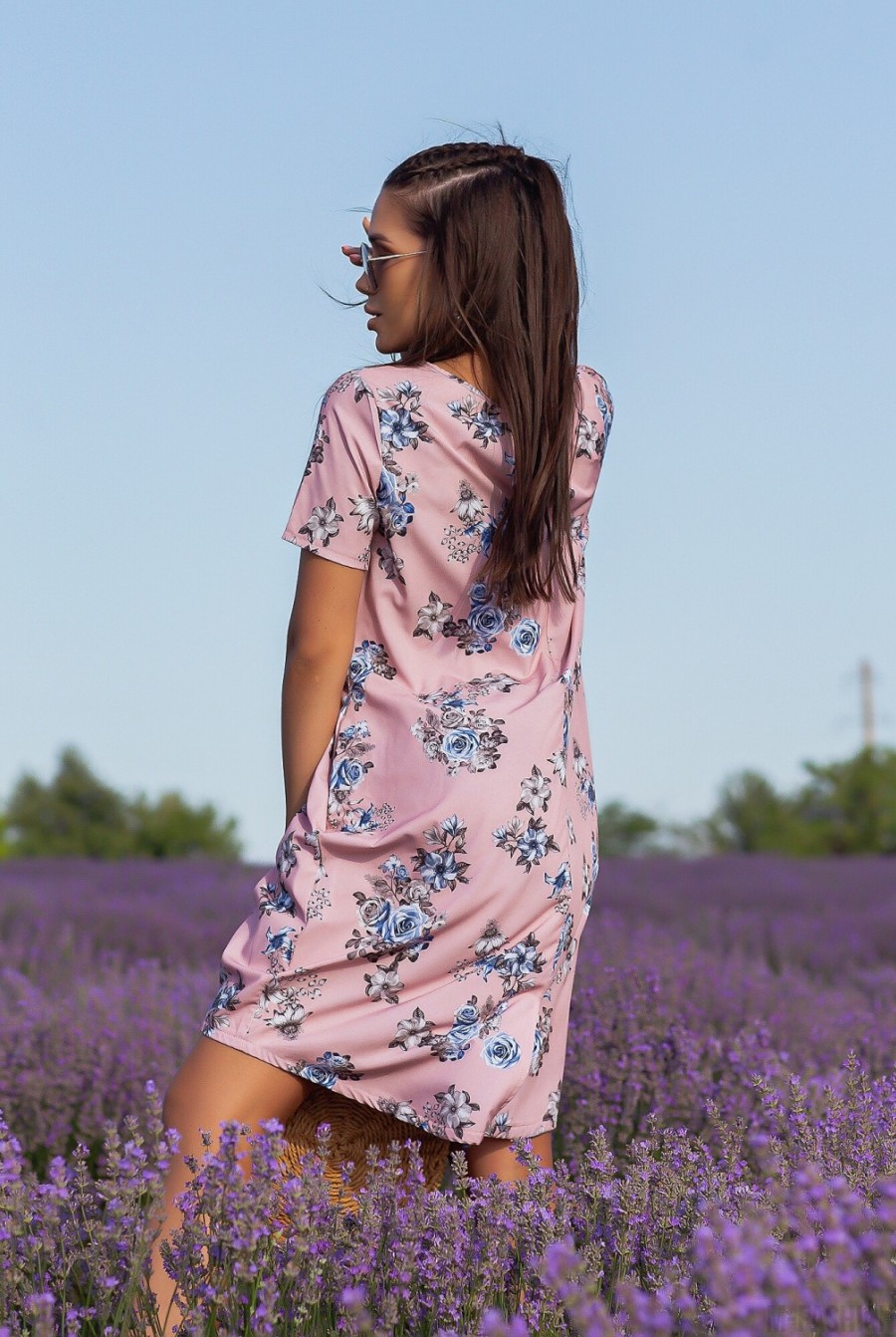 Розовое асимметричное платье с цветочным принтом- Фото 4