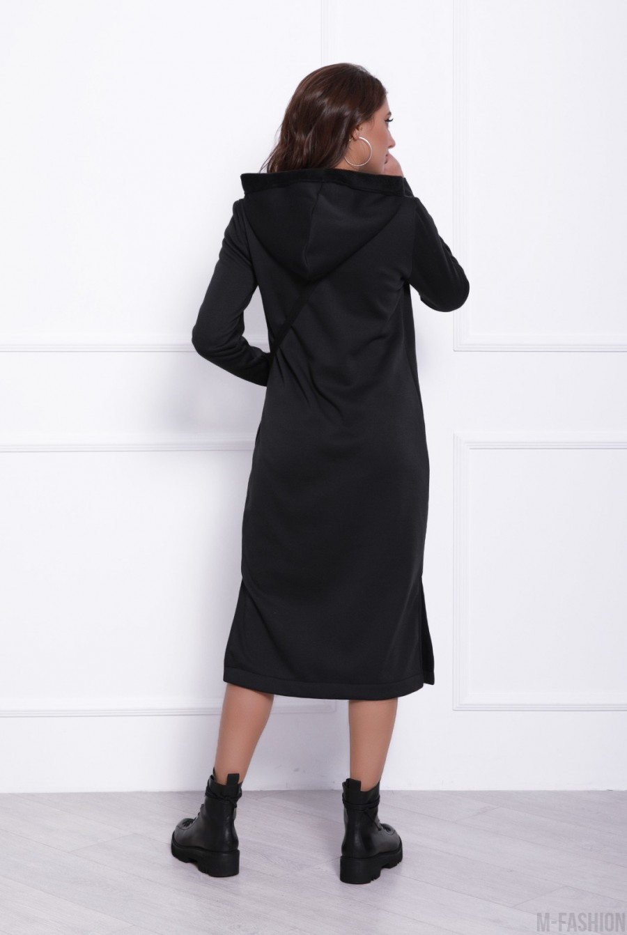 Черное трикотажное платье на меху- Фото 3