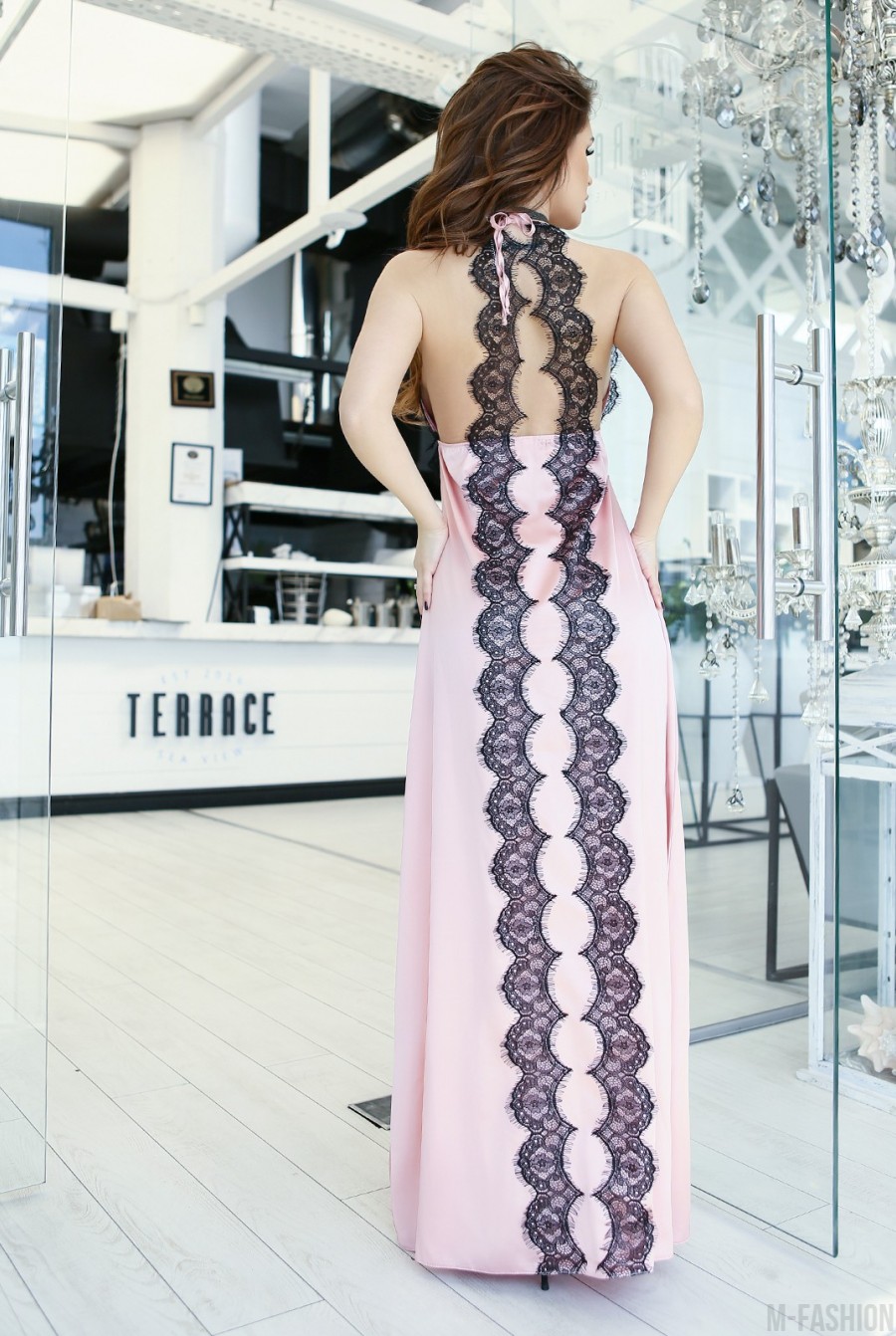 Розовое платье в бельевом стиле с кружевом- Фото 8