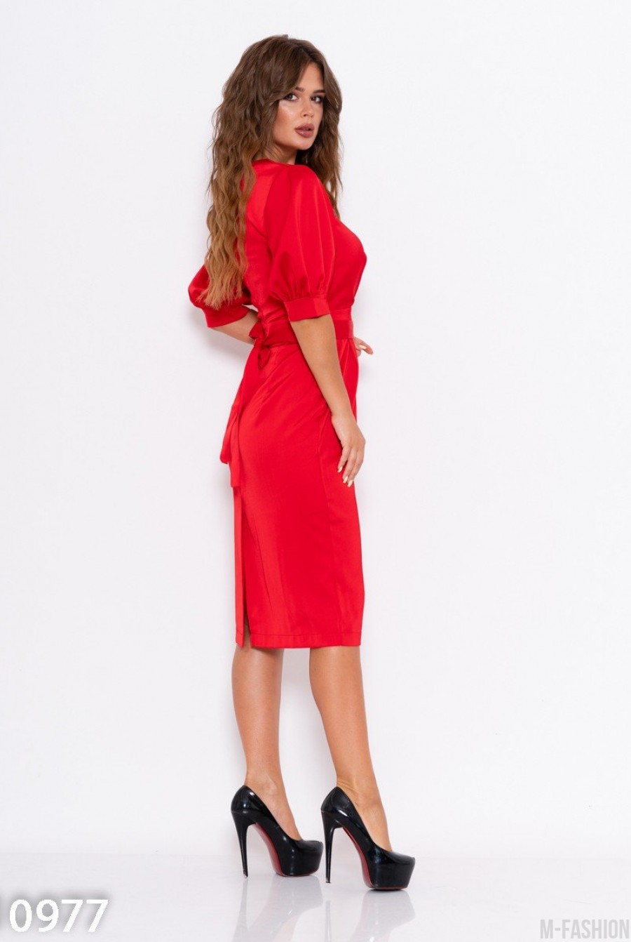 Красное приталенное платье с короткими рукавами- Фото 2