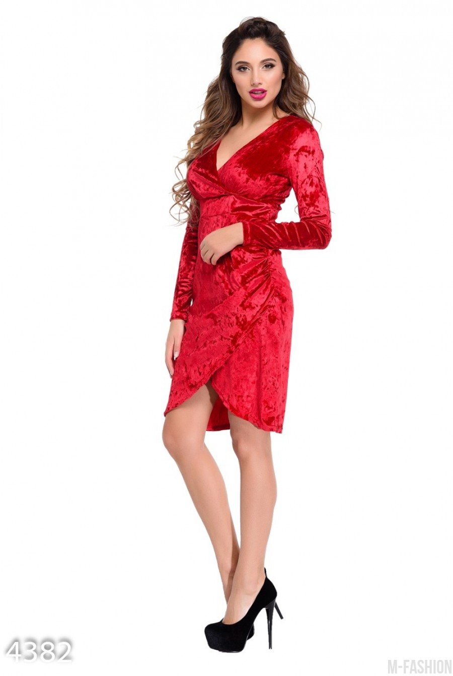 Красное велюровое вечернее платье с имитацией запаха- Фото 2