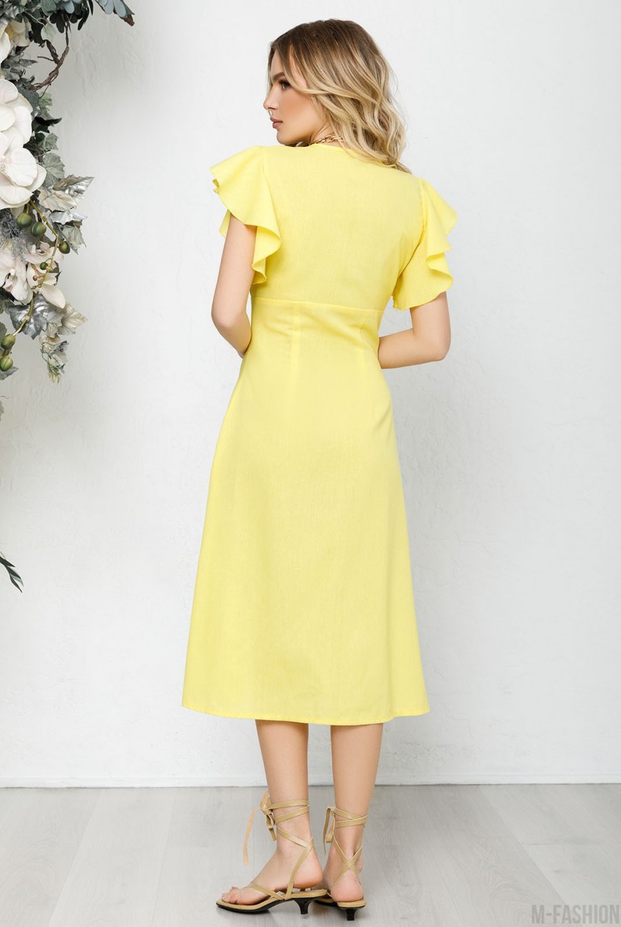 Желтое коттоновое платье на пуговицах- Фото 3