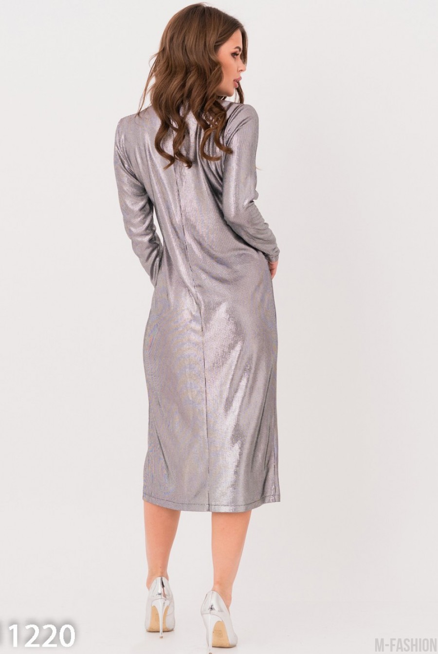 Серебристое нарядное платье с боковым разрезом- Фото 3