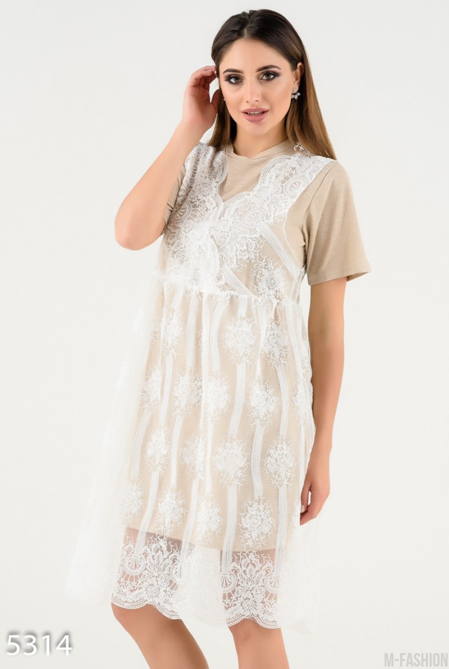 Коричневое платье-футболка с верхним кружевным платьицем- Фото 2