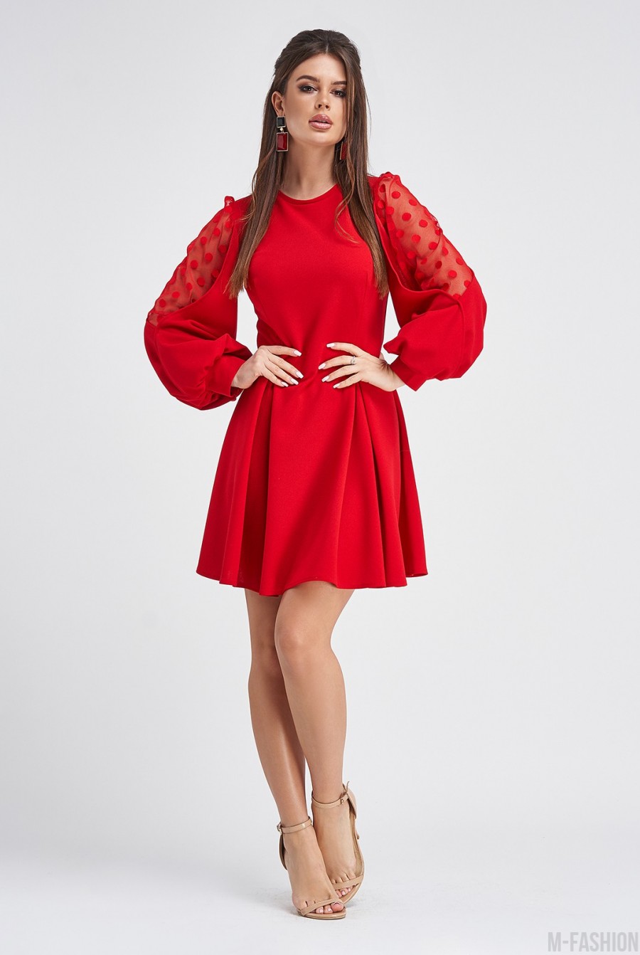 Красное платье с объемными рукавами - Фото 1