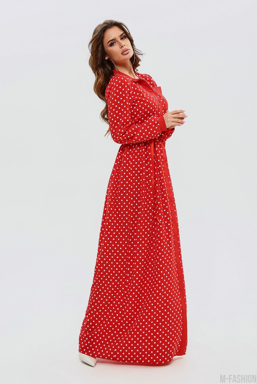 Красное в горошек приталенное платье с карманом- Фото 6