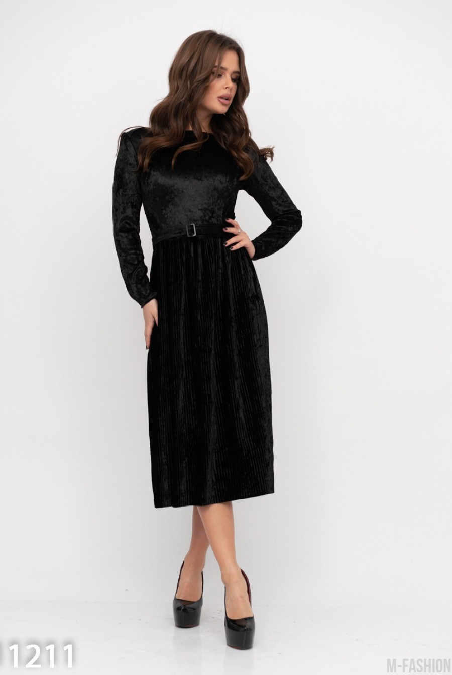 Черное велюровое платье с плиссированной юбкой- Фото 3