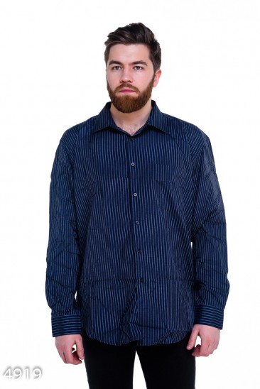 Синяя мужская рубашка в белую тонкую полосу