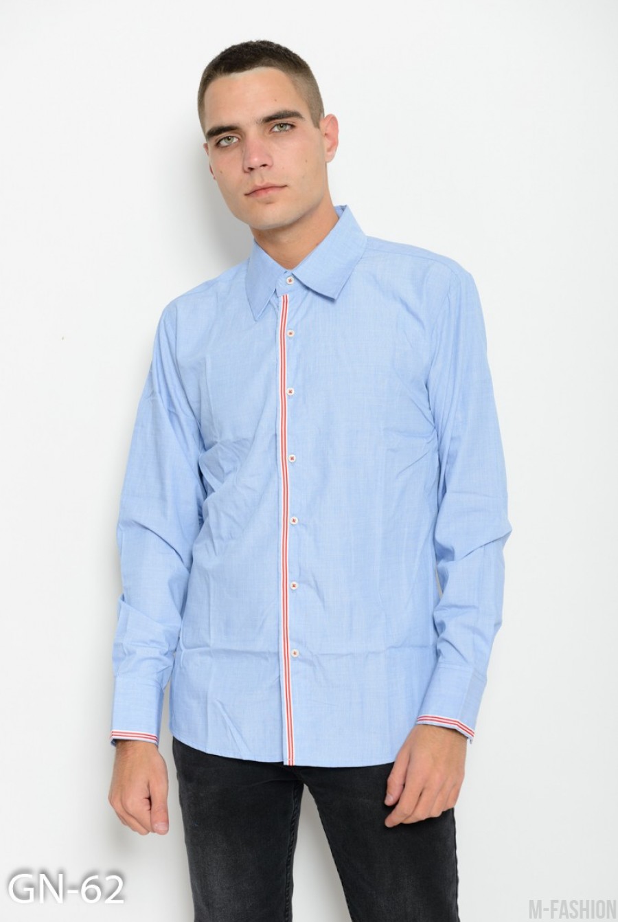 Голубая рубашка с длинными рукавами из тонкого коттона с полосатой тесьмой - Фото 1