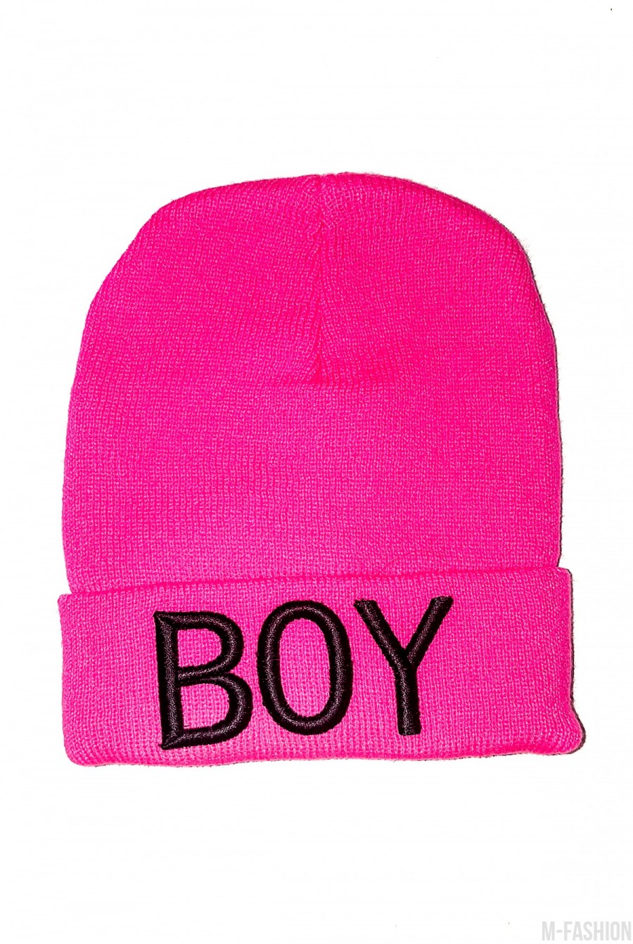 Розовая шапка с черной вышивкой BOY на отвороте - Фото 1