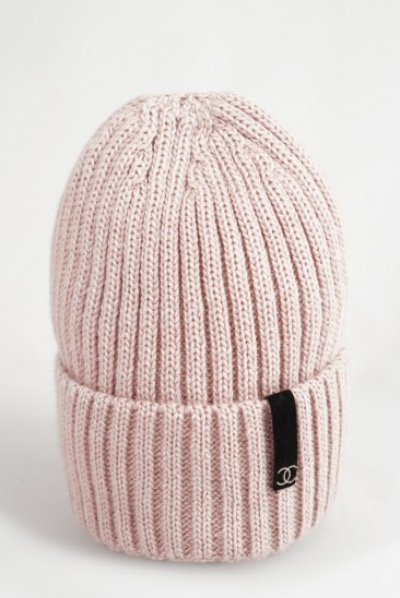 Розовая теплая шерстяная шапка бини