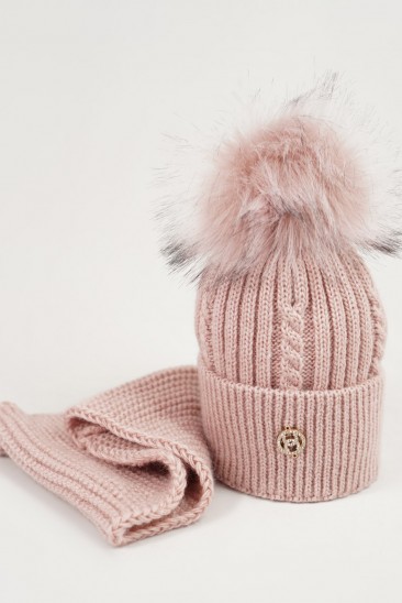 Розовый зимний комплект с шапкой и хомутом