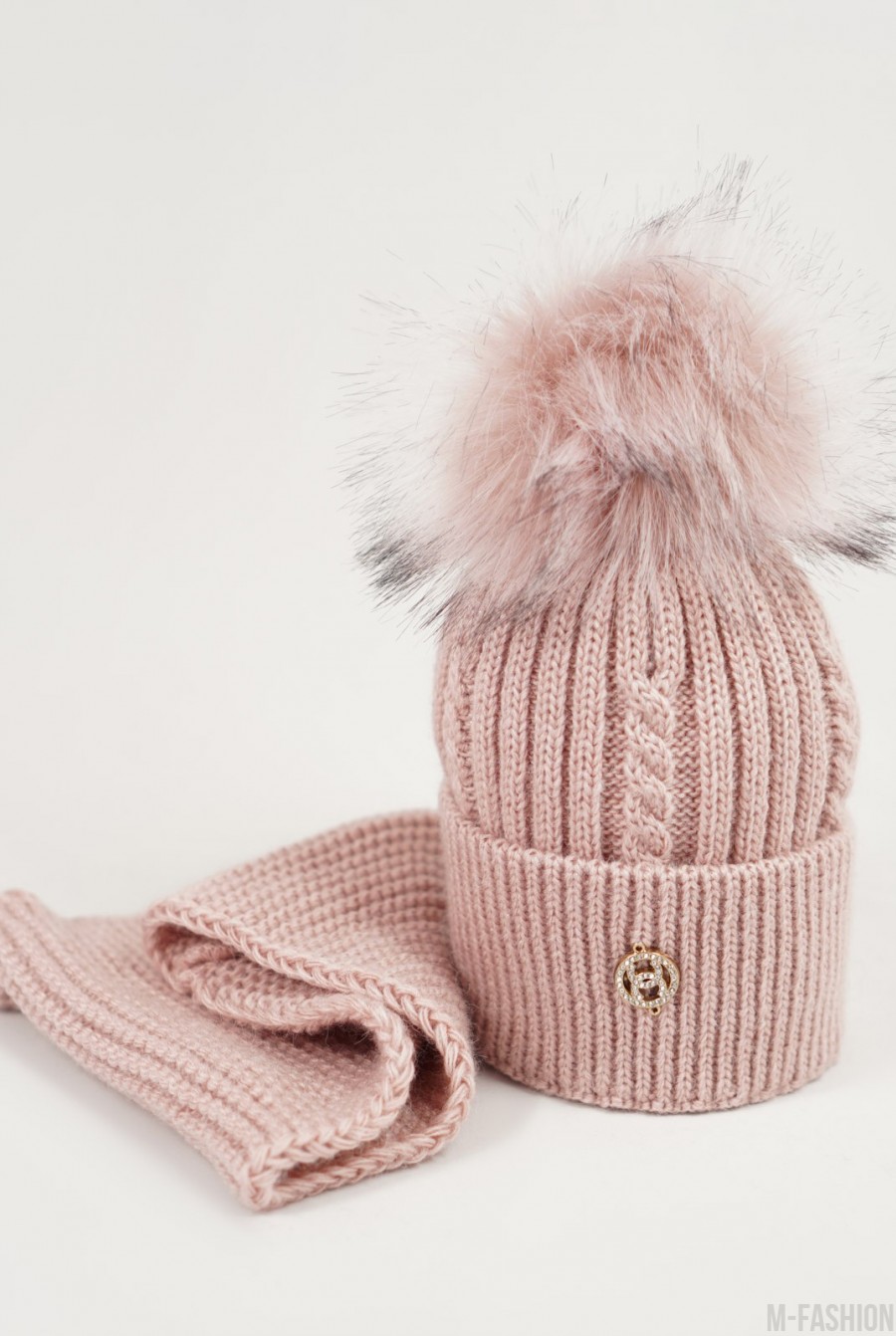 Розовый зимний комплект с шапкой и хомутом - Фото 1