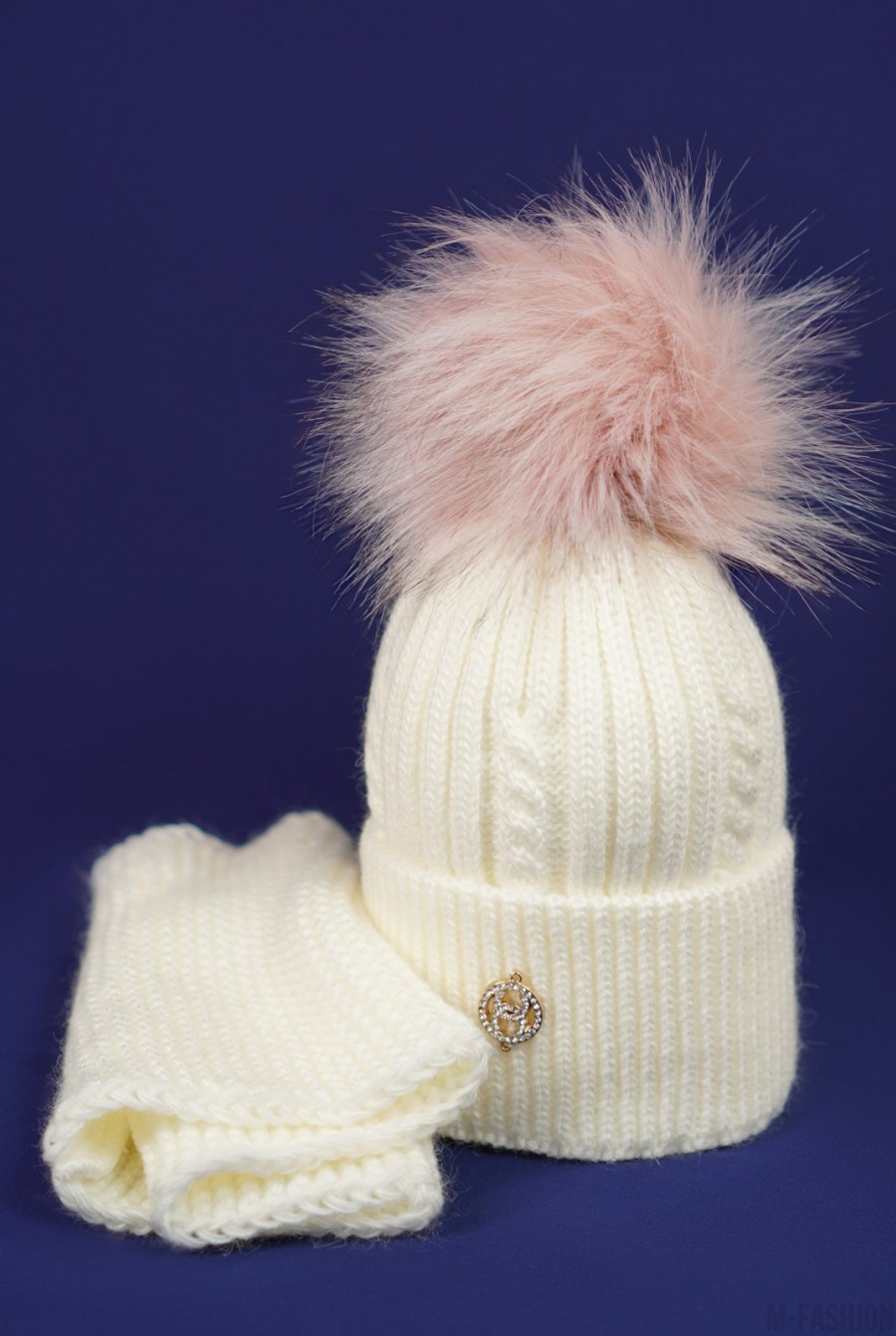 Молочный зимний комплект с шапкой и хомутом - Фото 1