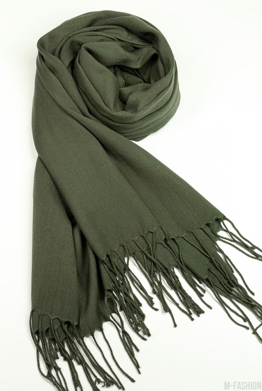 Однотонный шарф-палантин цвета хаки с бахромой - Фото 1