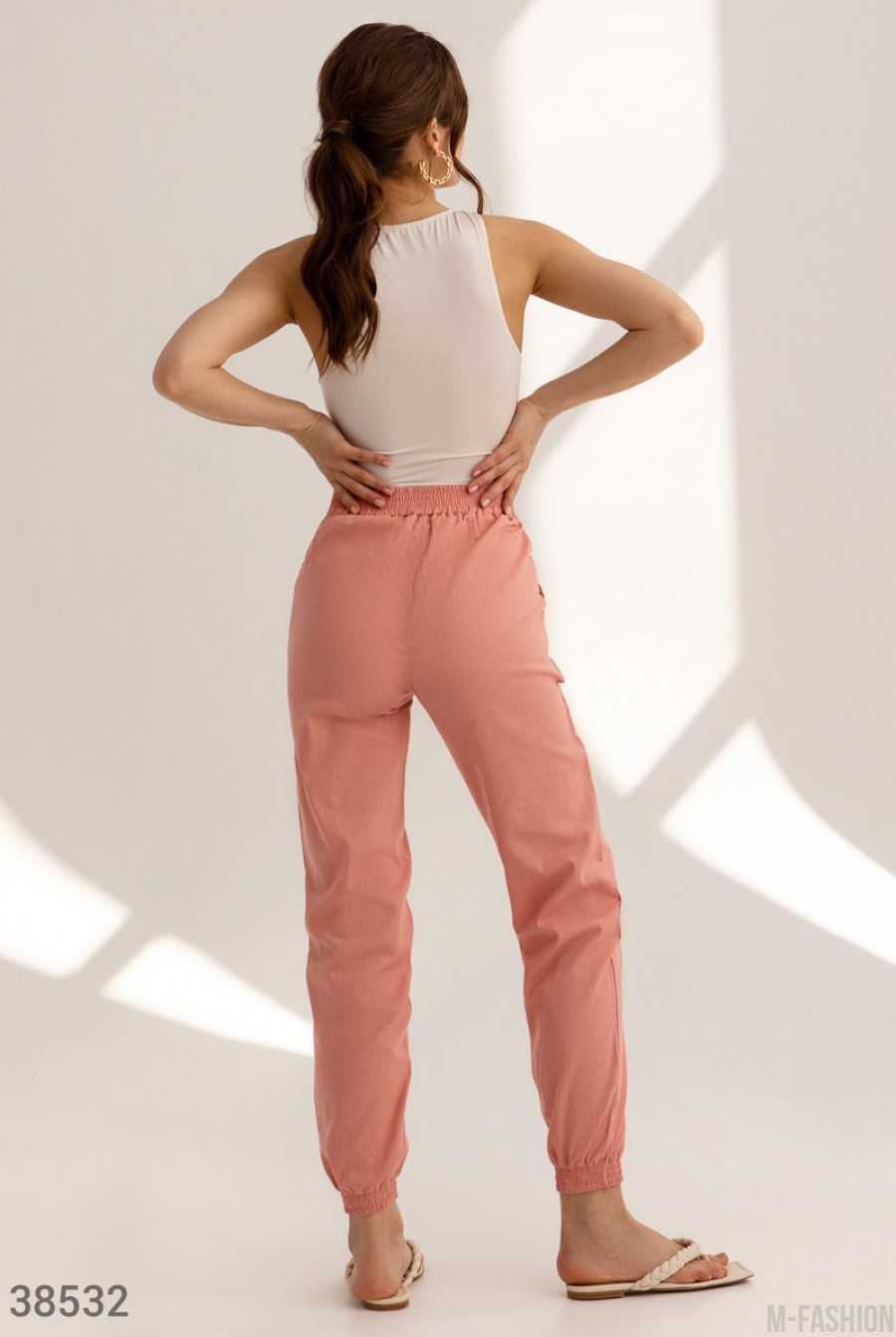 Легкие брюки-джоггеры розового цвета- Фото 5