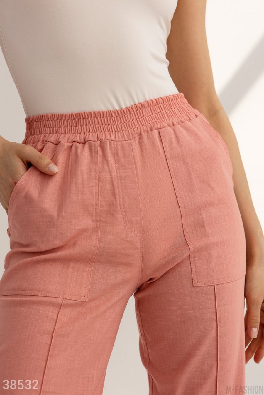 Легкие брюки-джоггеры розового цвета- Фото 2
