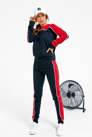 Черно-красный трикотажный спортивный костюм