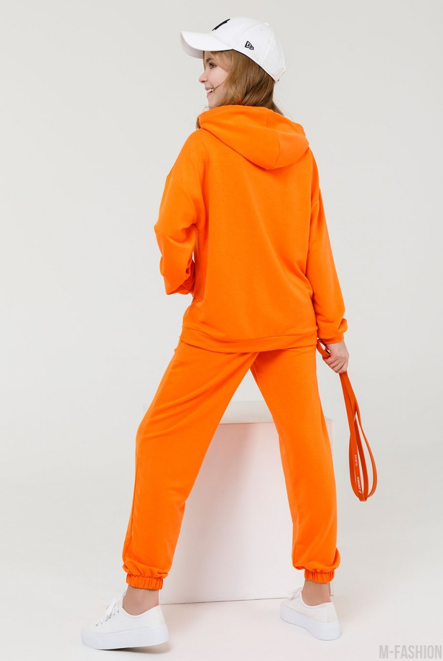 Оранжевый спортивный костюм из трикотажа- Фото 3