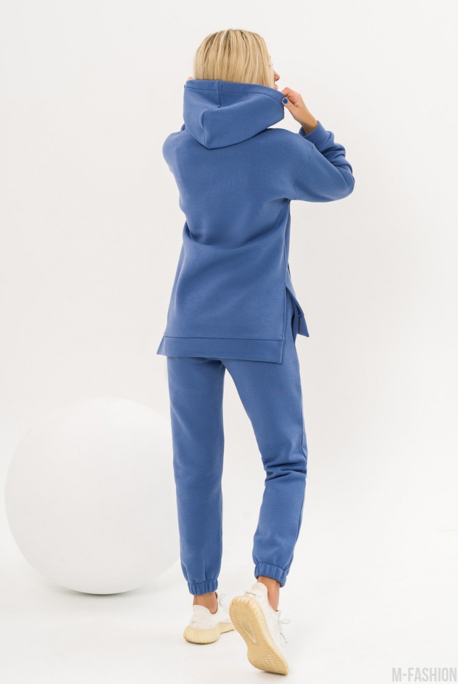 Синий теплый костюм с разрезами на худи- Фото 3