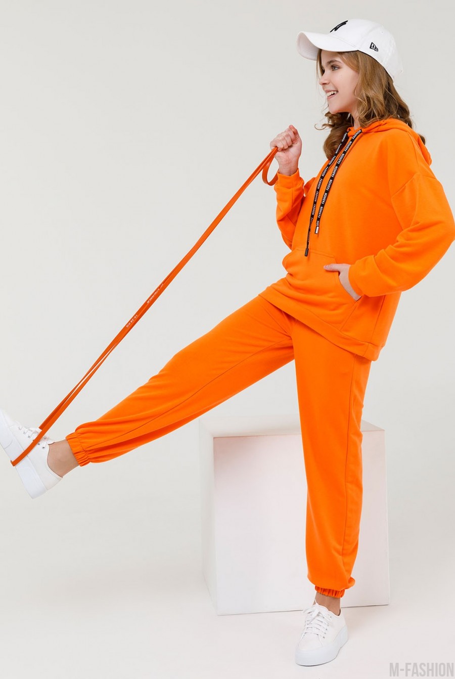 Оранжевый спортивный костюм из трикотажа- Фото 2