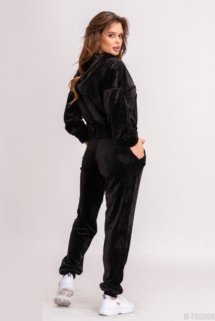Черный утепленный флисом велюровый спортивный костюм- Фото 3