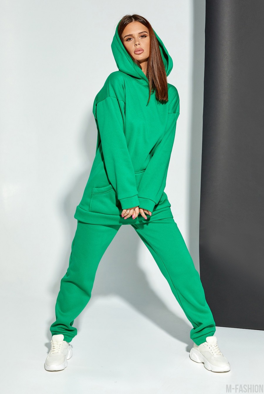 Зеленый утепленный флисом костюм с худи - Фото 1