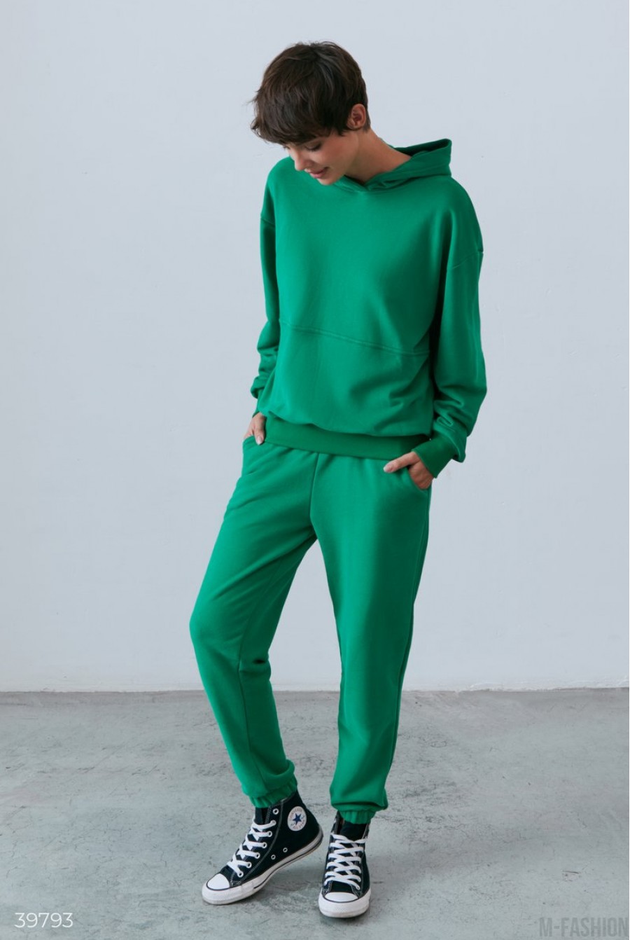 Повседневный костюм трендового зеленого цвета- Фото 2